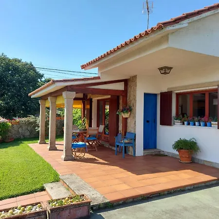 Acogedor Chalet Cerca De Baltar בקתה *