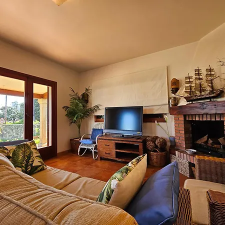 Acogedor Chalet Cerca De Baltar בקתה